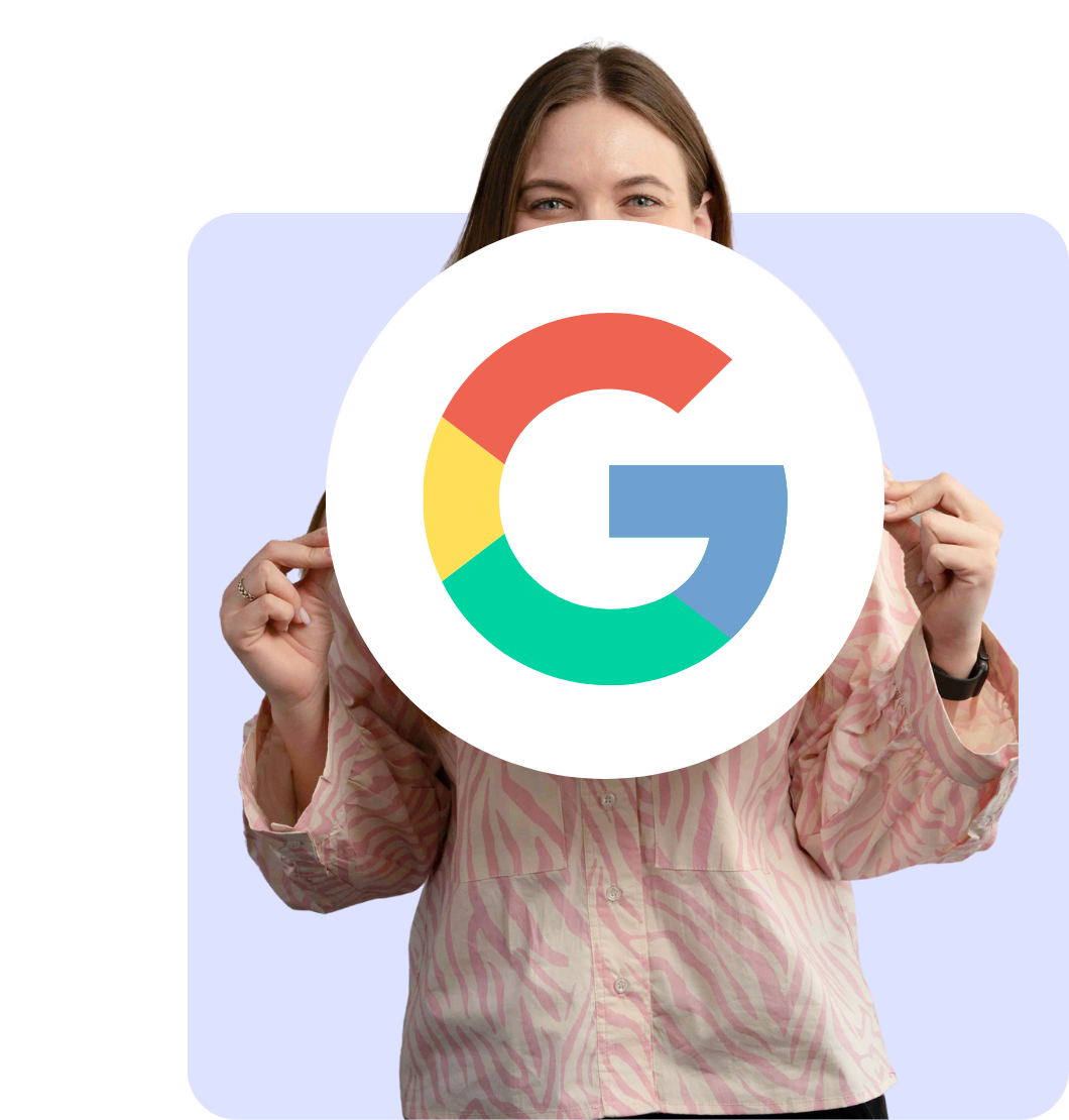 Billedet illustrerer en medarbejder med et Google skilt, som skal symbolisere display annoncering til en tekst om det samme.